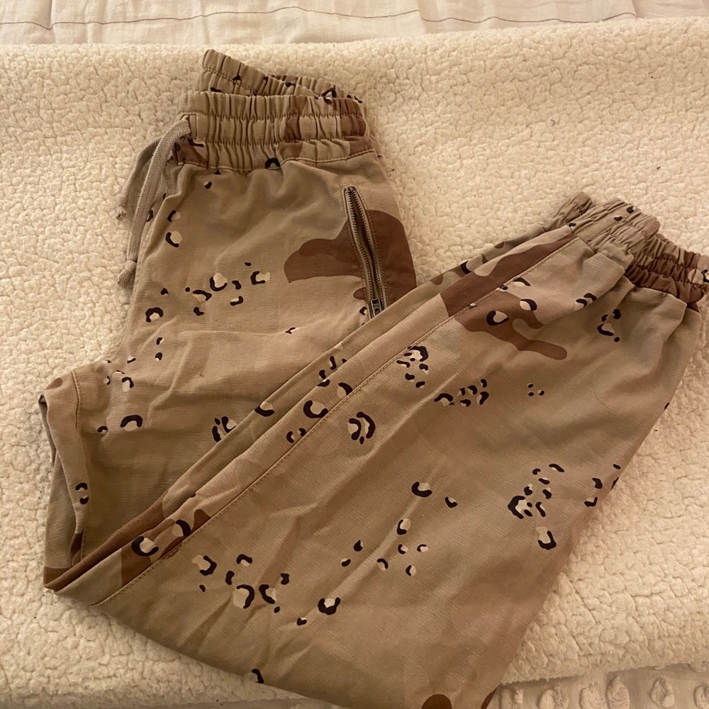 Aritzia Tna Alix Pants (Small)